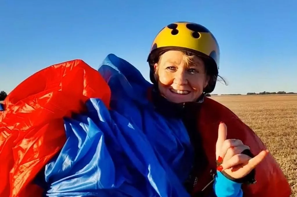 Skydiver, 52, plunges to de@th after 