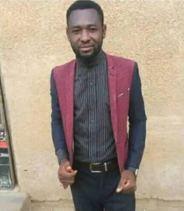 Police teargas students of ATBU protesting killing of their colleague by robbers (videos)