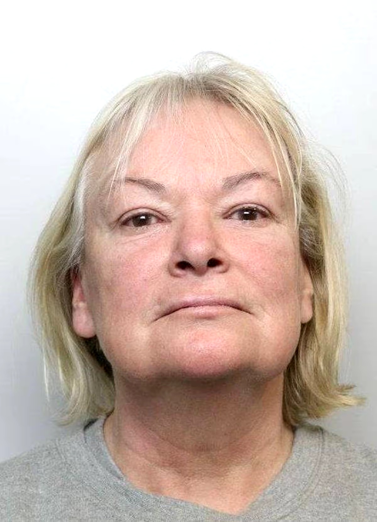 Woman jailed after sleeping next to partner's r0tting de@d body for three weeks