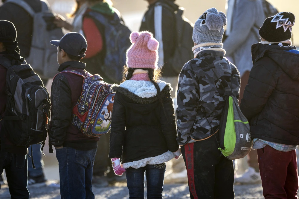 Trump government offers migrant teens $2,500 to voluntarily leave US