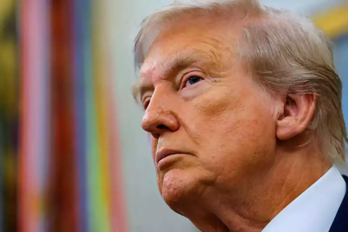 Trump sanctions Russiaâs Oil giants while EU Bans Russian LNG to heap pressure on Putin