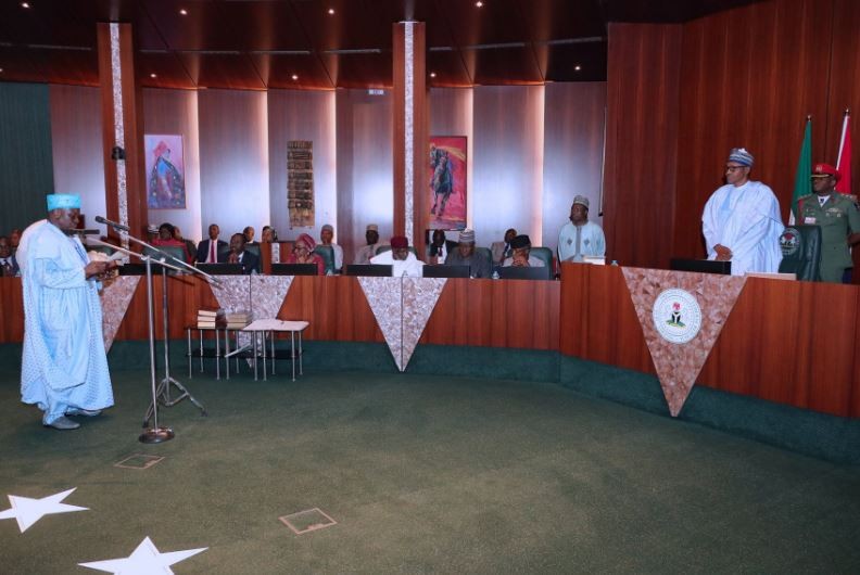 Photos:?President Buhari swears-in former IG, Musiliu?Smith as chairman of Police Service Commission