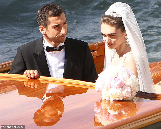  Arsenal football star, Henrikh Mkhitaryan and his bride?board water taxi to their wedding reception in Venice (Photos)