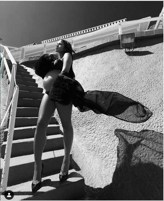 Pregnant Cassie poses completely naked as she shares more photos of her growing baby bump 