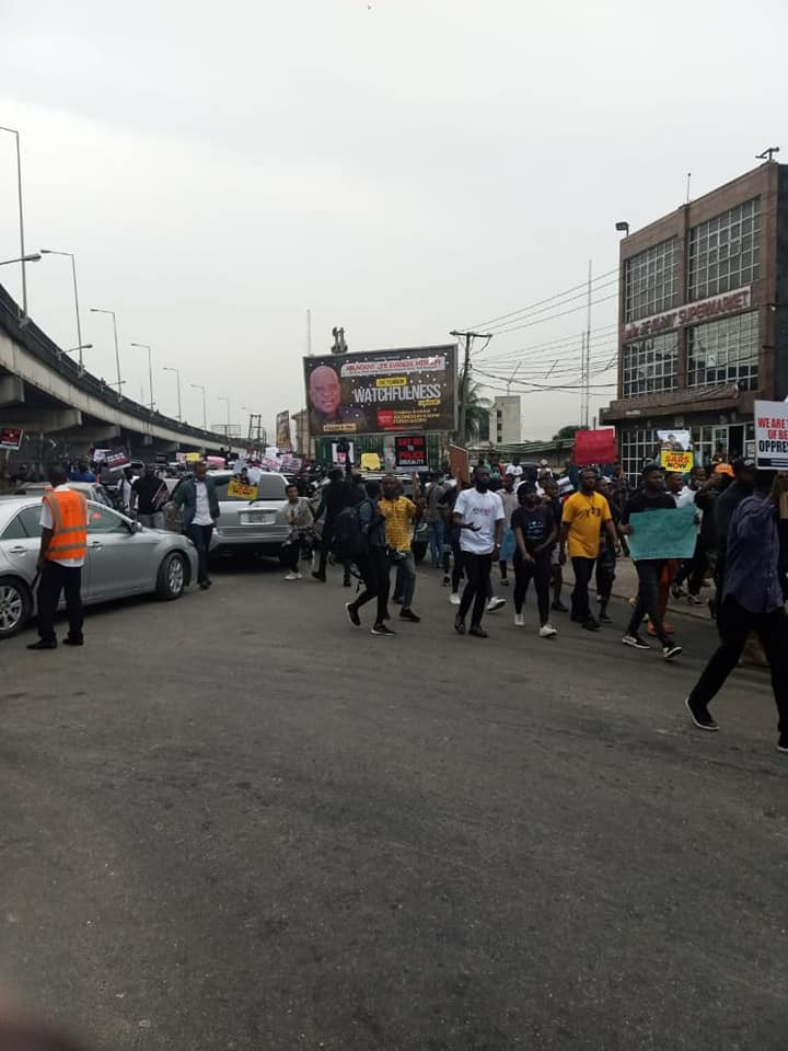 #EndSARS: Port Harcourt residents defy Governor Wike, begin protest 
