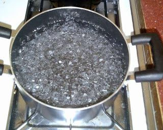 Woman flees after pouring boiling water on her co-wife in Plateau state