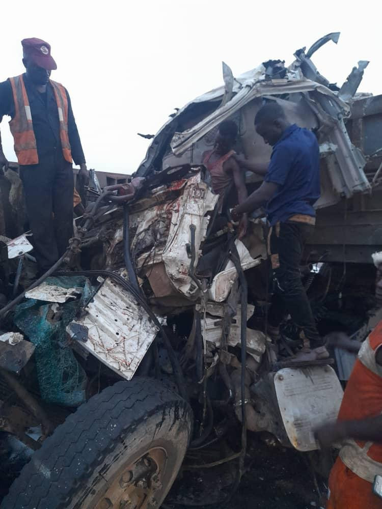 Three persons killed in multiple accident on Kara bridge (photos)