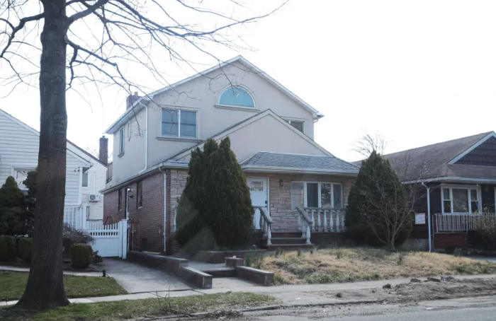 Squatters who took over $1million NYC home rent it out to unsuspecting tenants and pocket the money