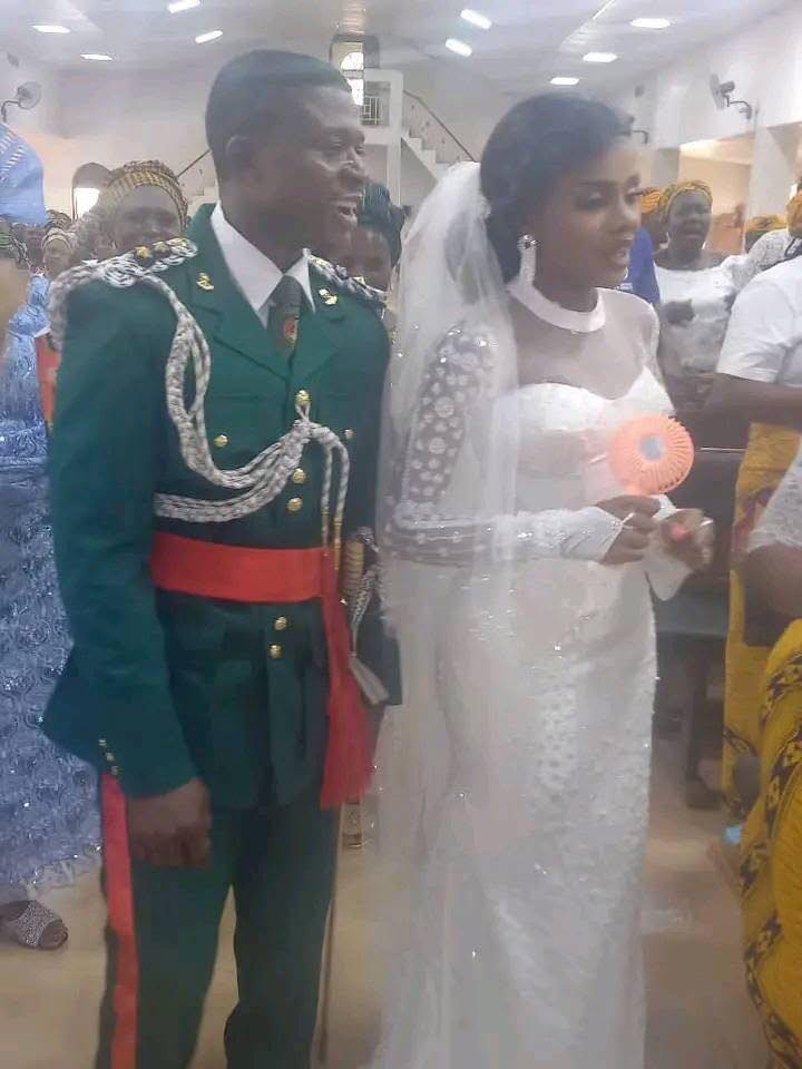 Photos from April 2025 wedding of Nigerian Army doctor who d!ed after his wife allegedly set him ablaze