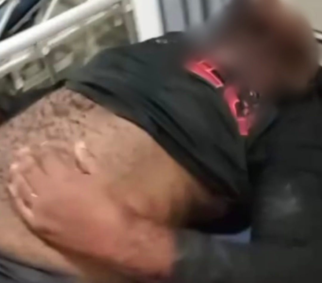 Indonesia gang b�ats Nigerian man to d*ath