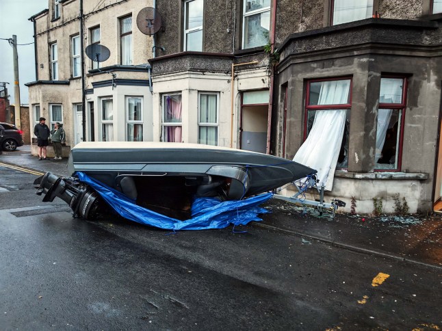 Anti-imigration protests break out in Ballymena after alleged s�xual assault of girl