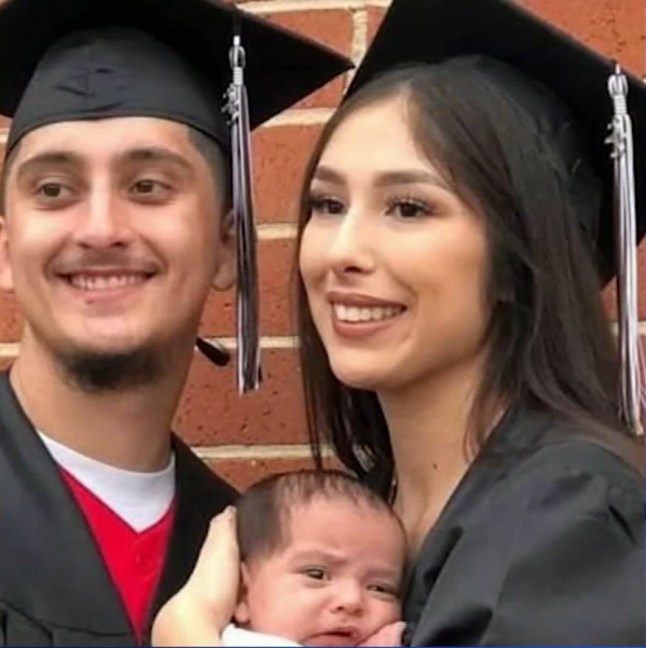 Toddler di�s in hot car 