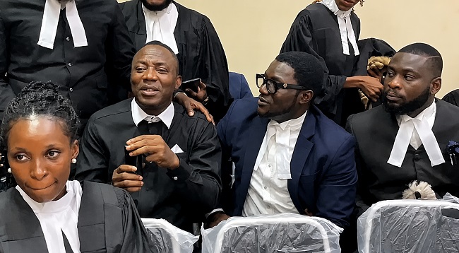 Court grants Omoyele Sowore â¦200m bail In alleged cybercrime case