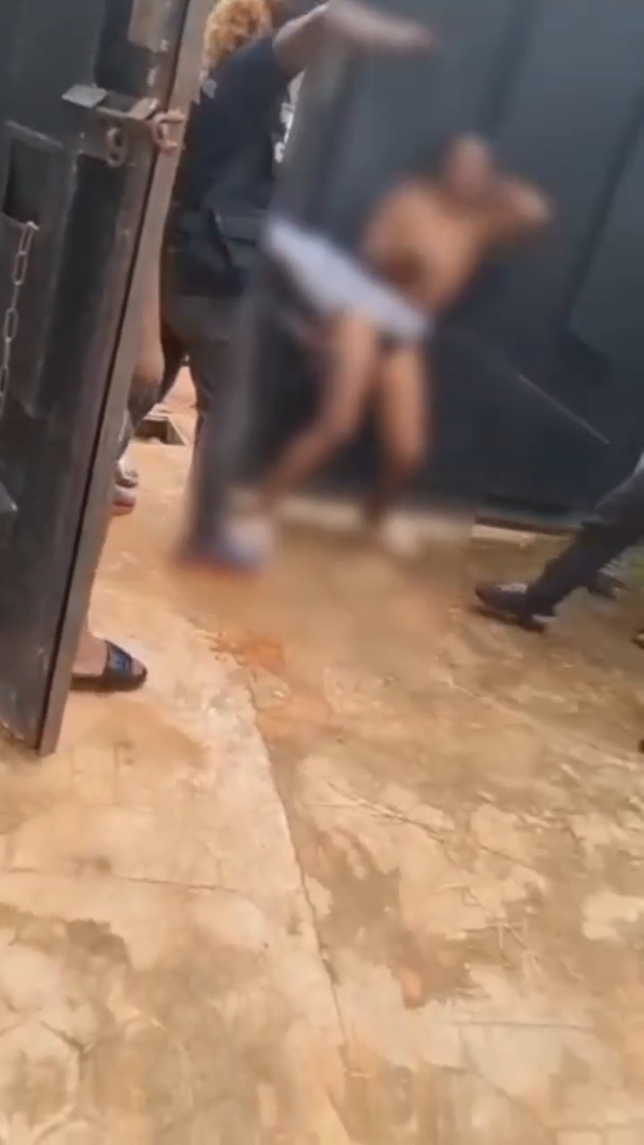 Female corps member is str!pp�d completely n@k3d and b?aten up by g^n-wielding Anambra vigilante officials in shocking video