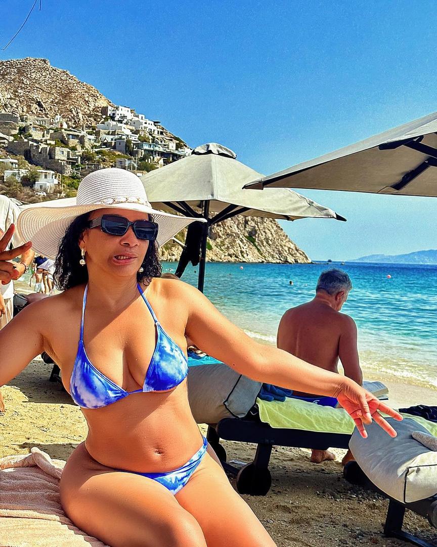 Veteran actress, Ibinabo Fiberesima, flaunts her hot bod in sexy bikini photos