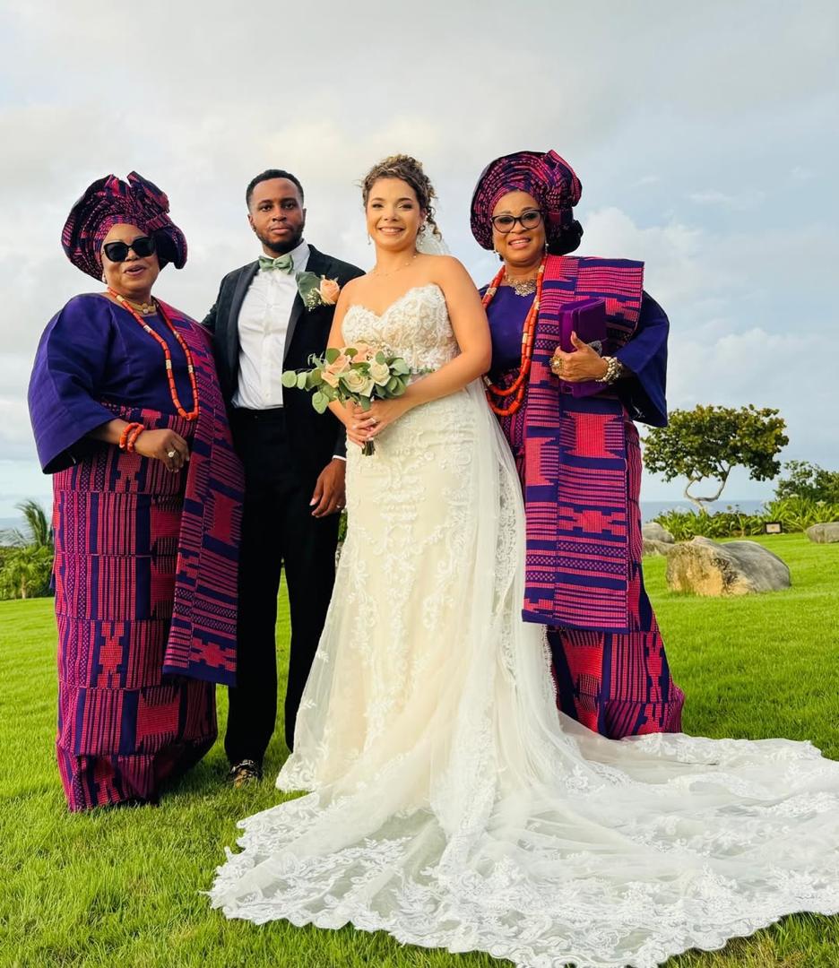 Photos from actress Bukky Wright