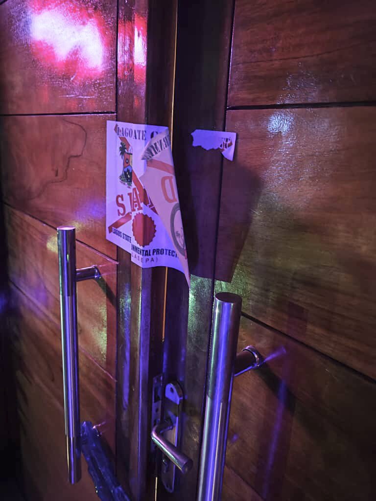 Lagos state govt arrest bar operators in Lekki for breaking govt seal and returning to full operation