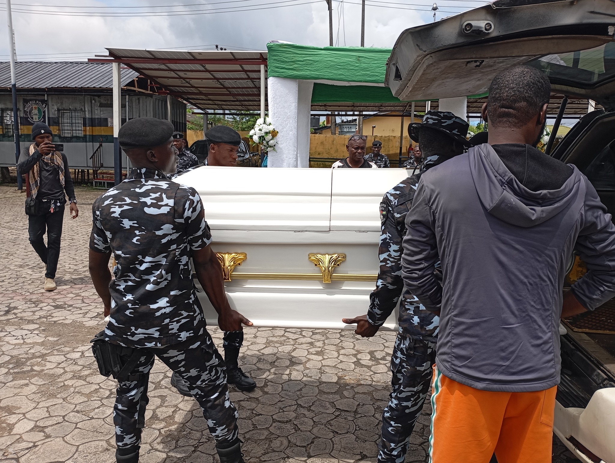 Six suspects arrested over k!lling of police officer in Bayelsa