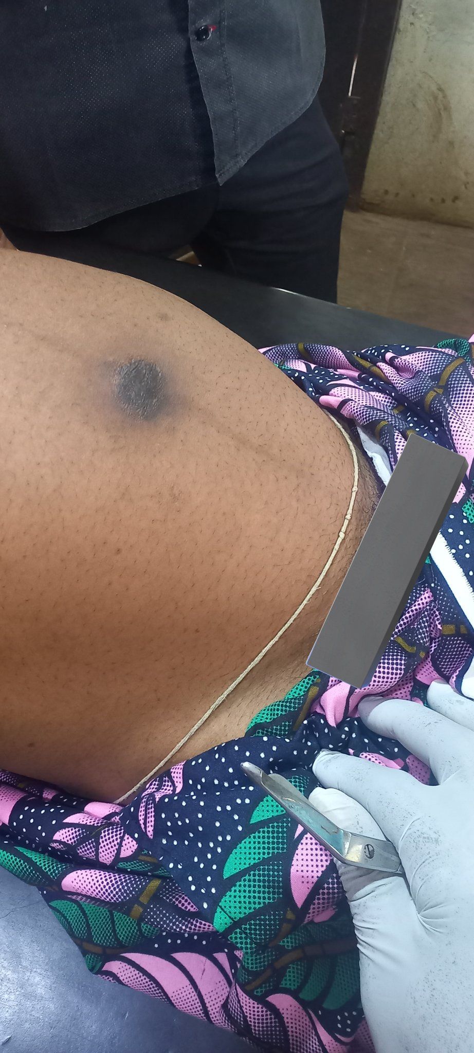 When coming to theatre for surgery, kindly remove your charms - Nigerian doctor says