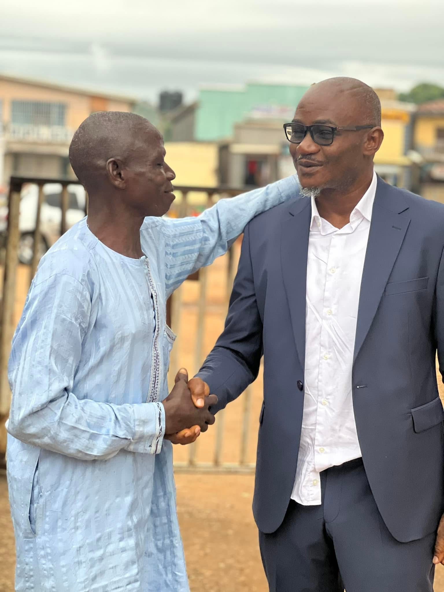 Heartwarming moment FUTMinna security man reunited with a former student after 22 years