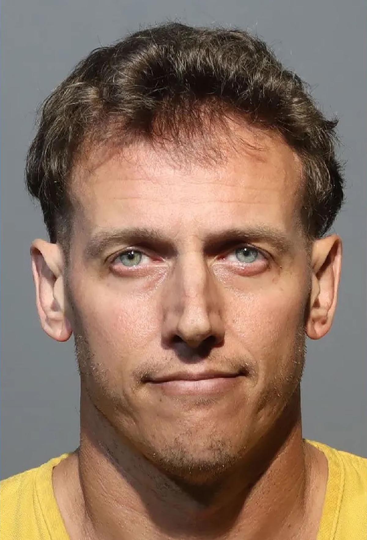 Teacher allegedly dated studentâs mom just to r@pe 13-year-old daughter