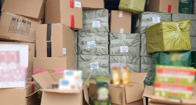 NAFDAC uncovers warehouse with âbannedâ âfakeâ cosmetics worth over N3bn in Lagos (photos/video)