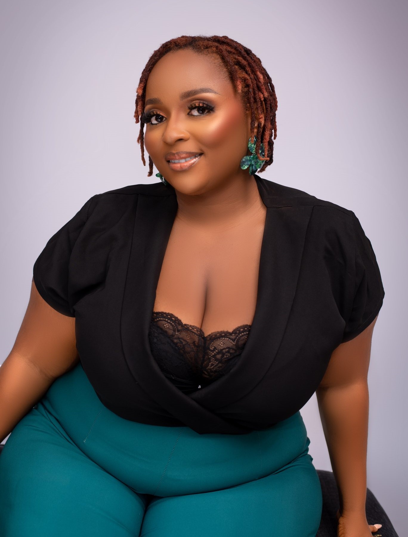 Nigerian woman who d!ed 11 months into her marriage leaves behind over 600 screenshots of chats between her husband and his side chick