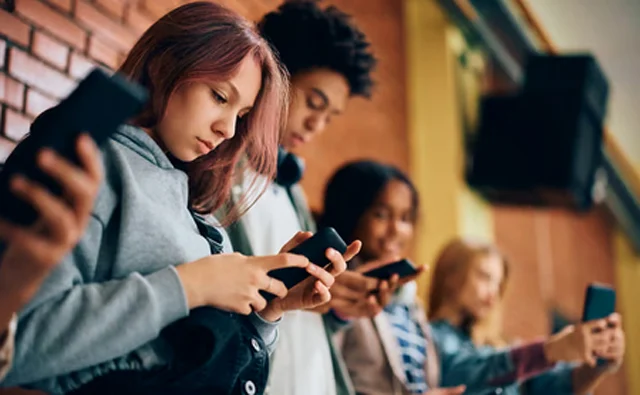 Pinterest CEO calls for ban on social media for youth under 16