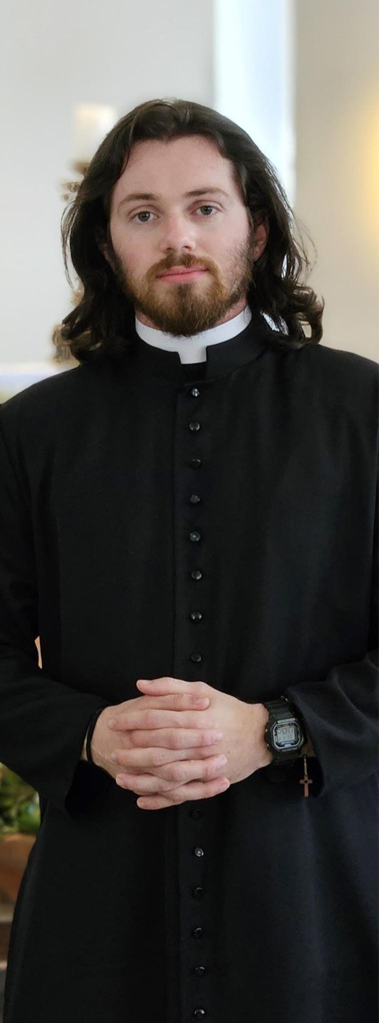Former nun marries Catholic seminarian in secret after they fell in love while praying together