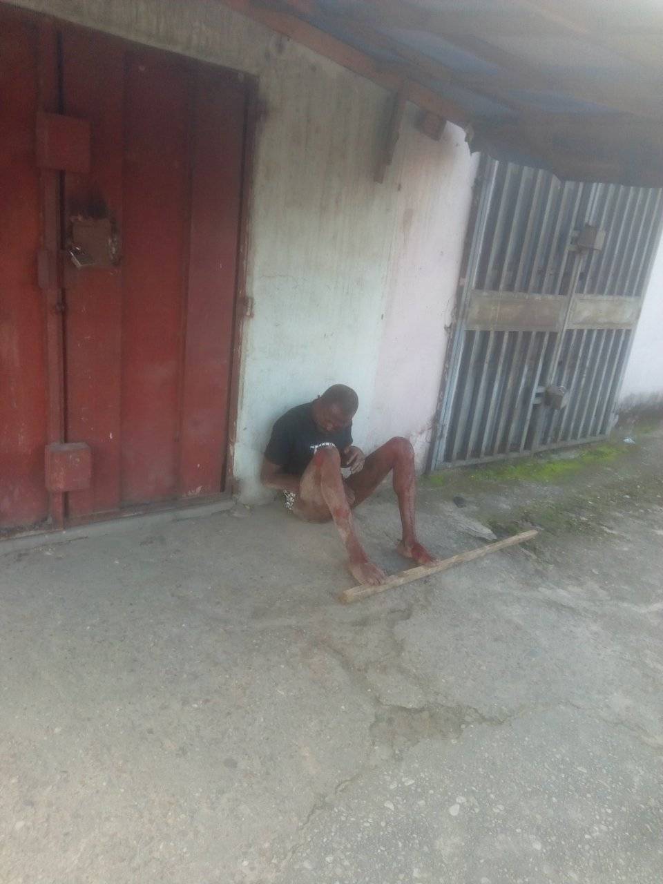 Two suspected thieves beaten to pulp in Aba
