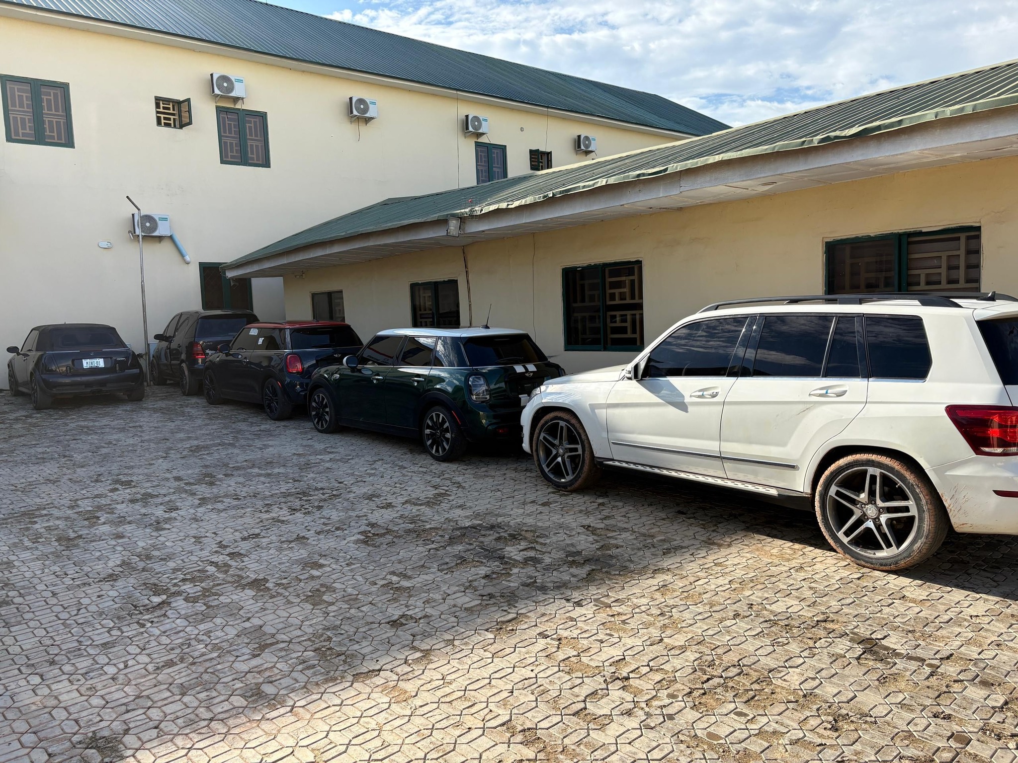 EFCC recovers multi-million Naira properties from manager accused of N500m criminal diversion
