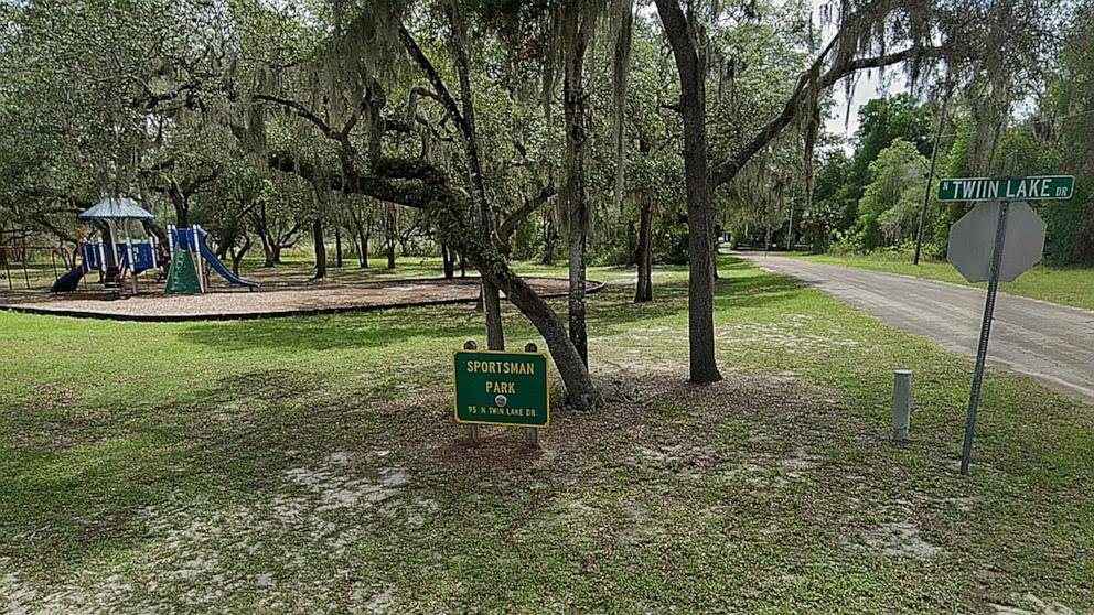 Teen best friends diÂ£ in Florida after being buried alive when sand hole they dug collapsed