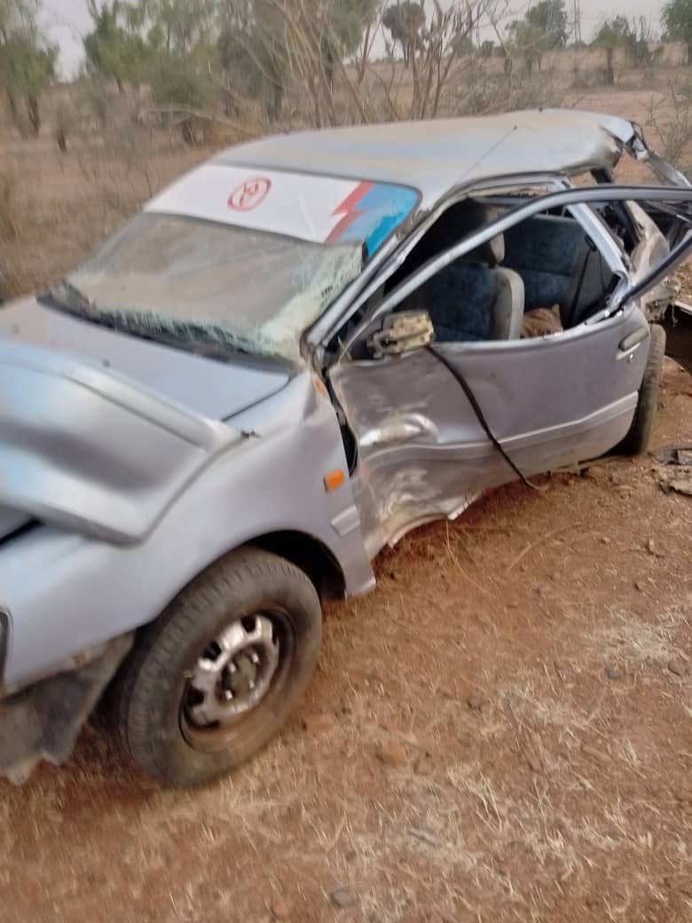 One Robber Dead, Two Apprehended As Stolen Vehicle Crashes After Driver Stabbing In Adamawa 66 One suspect dies, two others arrested as fleeing armed robbers crash stolen vehicle after stabbing driver in Adamawa