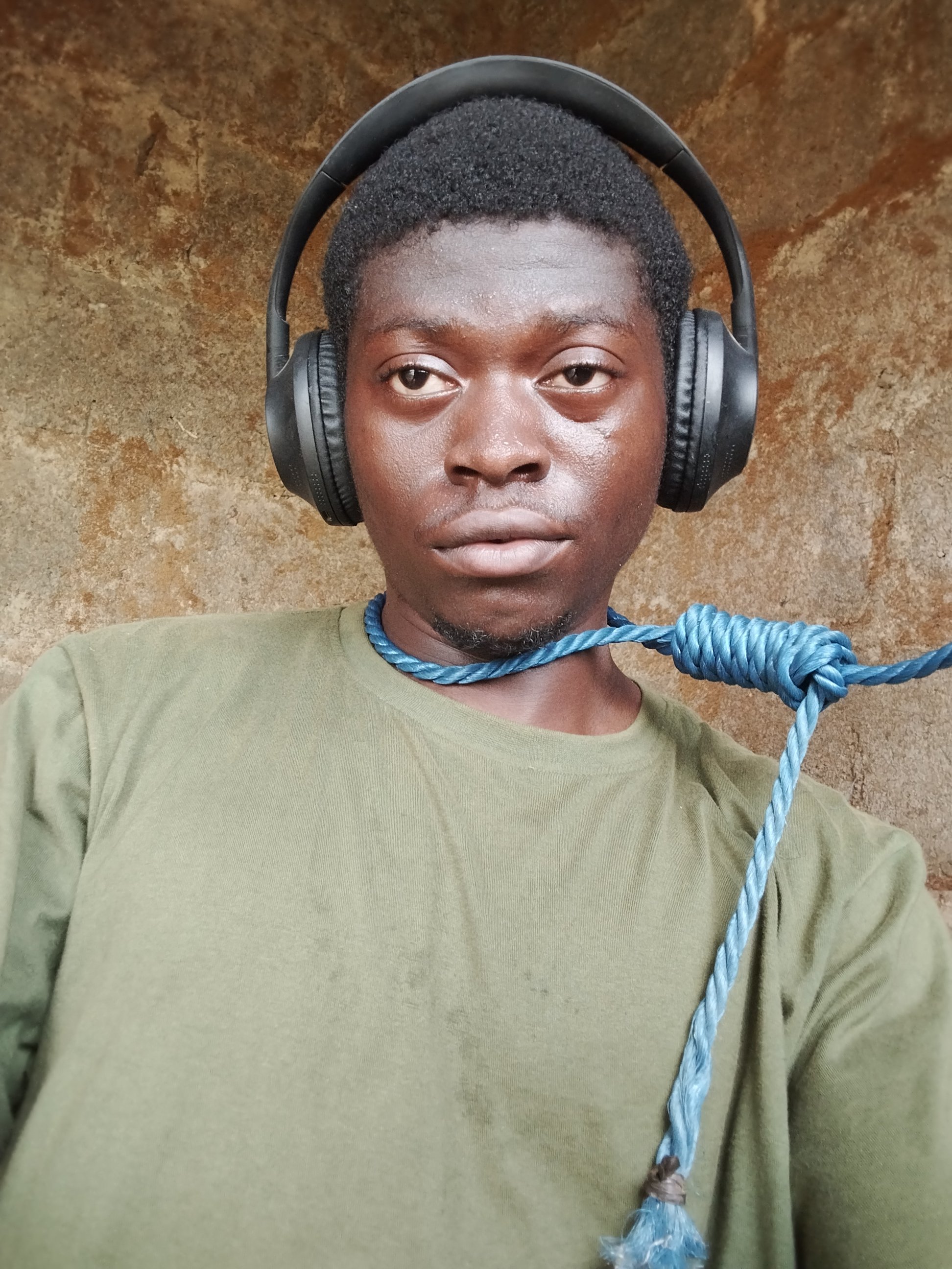 Nigerian man k!lls self over hardship