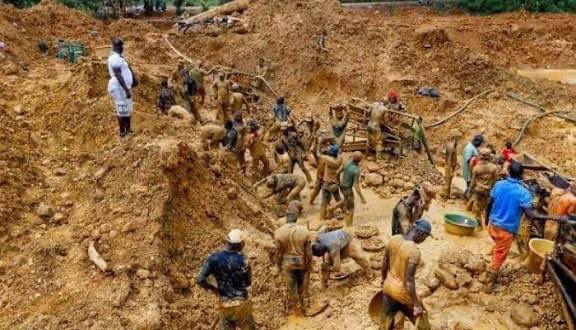 Eight k!lled, many injured as illegal mining site collapses in Zamfara